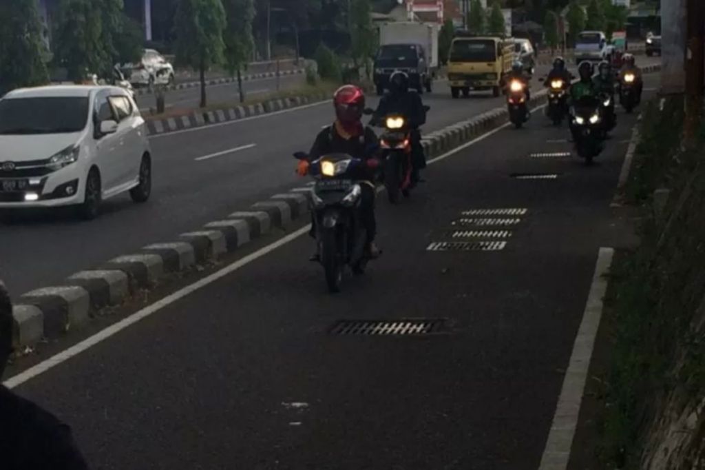 BPTD memasang LED di sepanjang jalan lingkar&nbsp;DIY