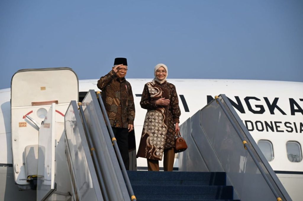 Wapres RI menghadiri pengukuhan KDEKS dan resmikan Grebeg UMKM di&nbsp;DIY