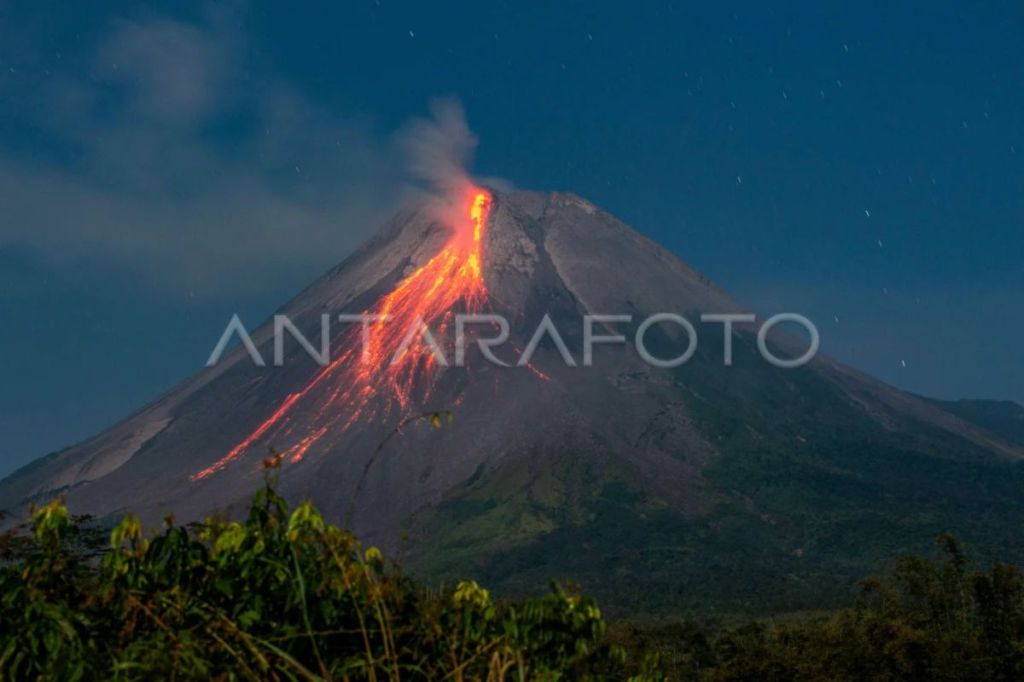 Gunung Merapi meluncurkan 148 kali guguran lava dalam&nbsp;sepekan